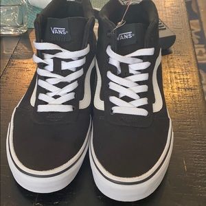 Woman’s vans shoes